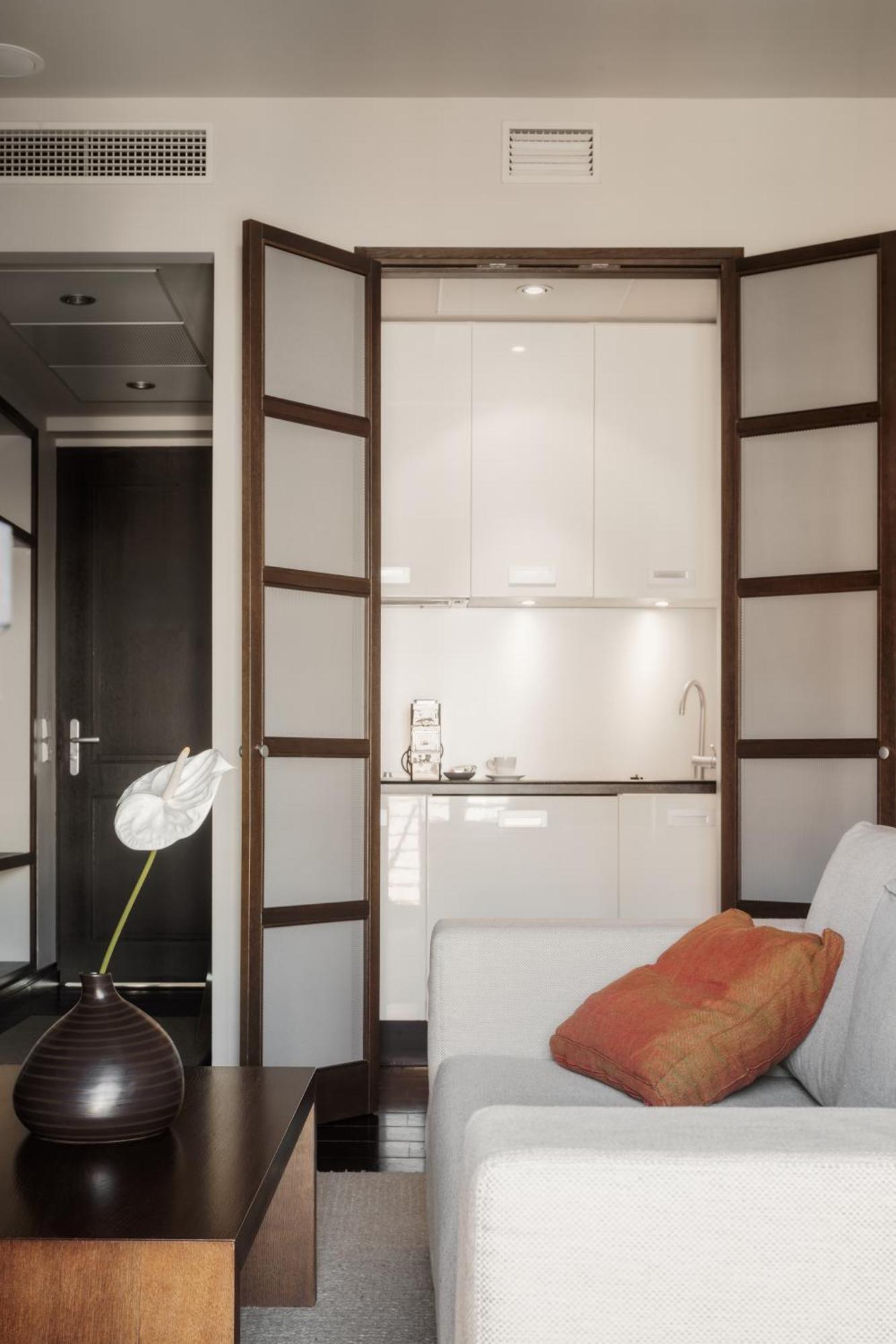 Hotel Bergs Suites Riga Esterno foto